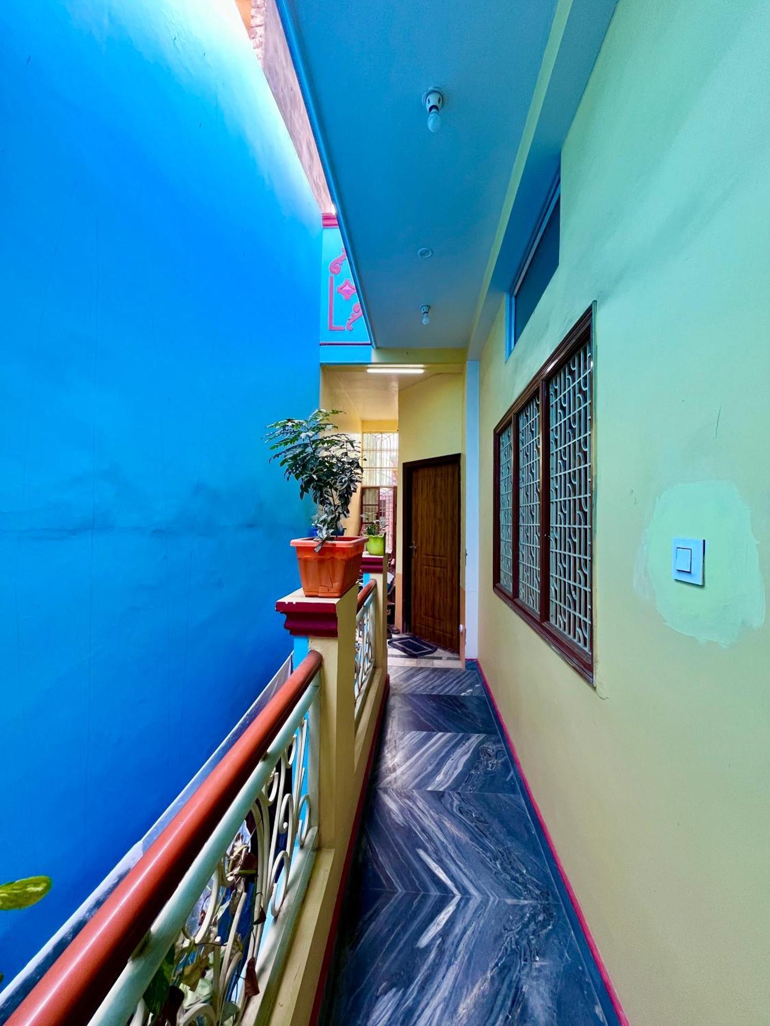 Trilok Residency - Dashashwamedh Варанаси Экстерьер фото