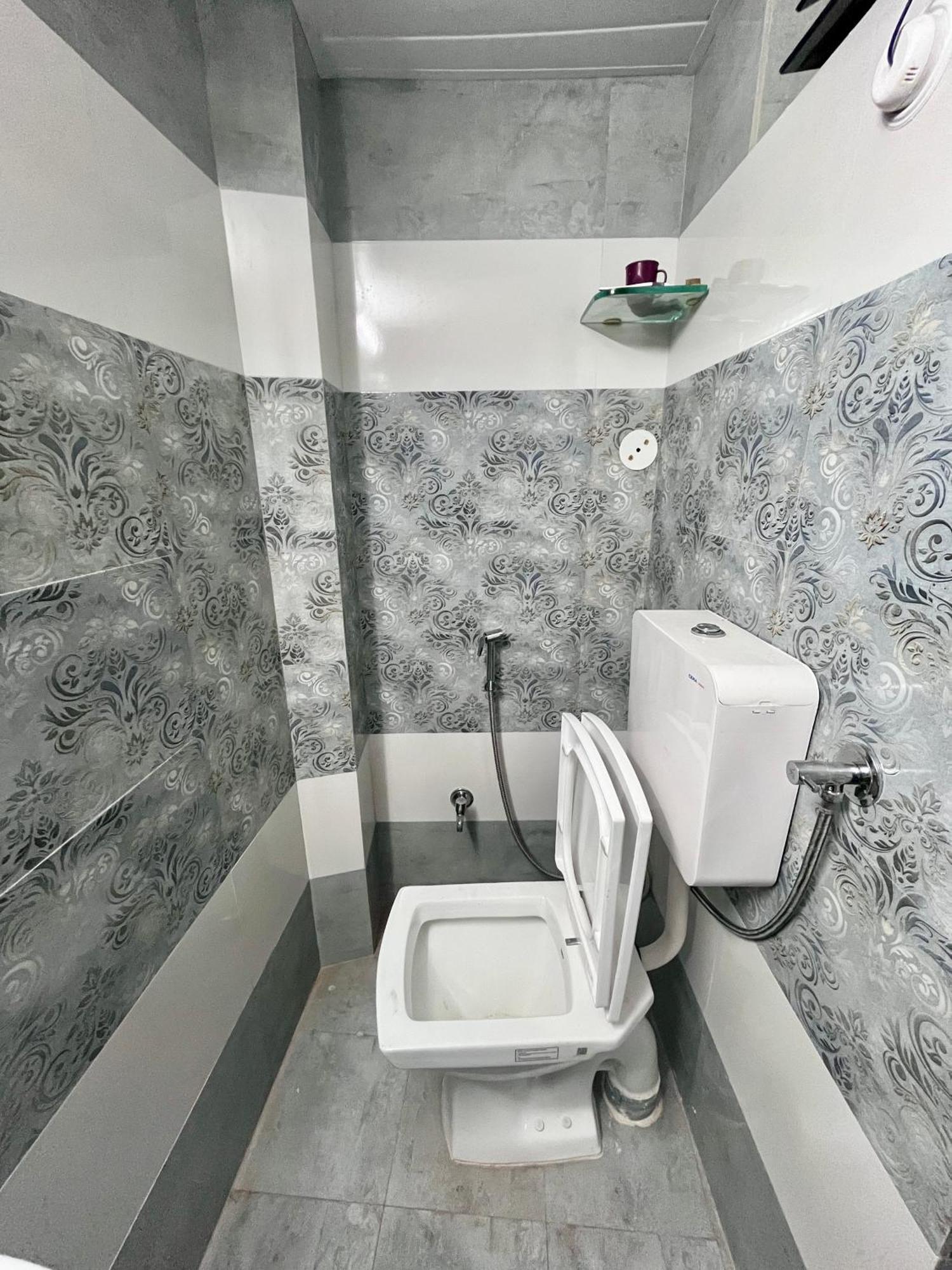 Trilok Residency - Dashashwamedh Варанаси Экстерьер фото