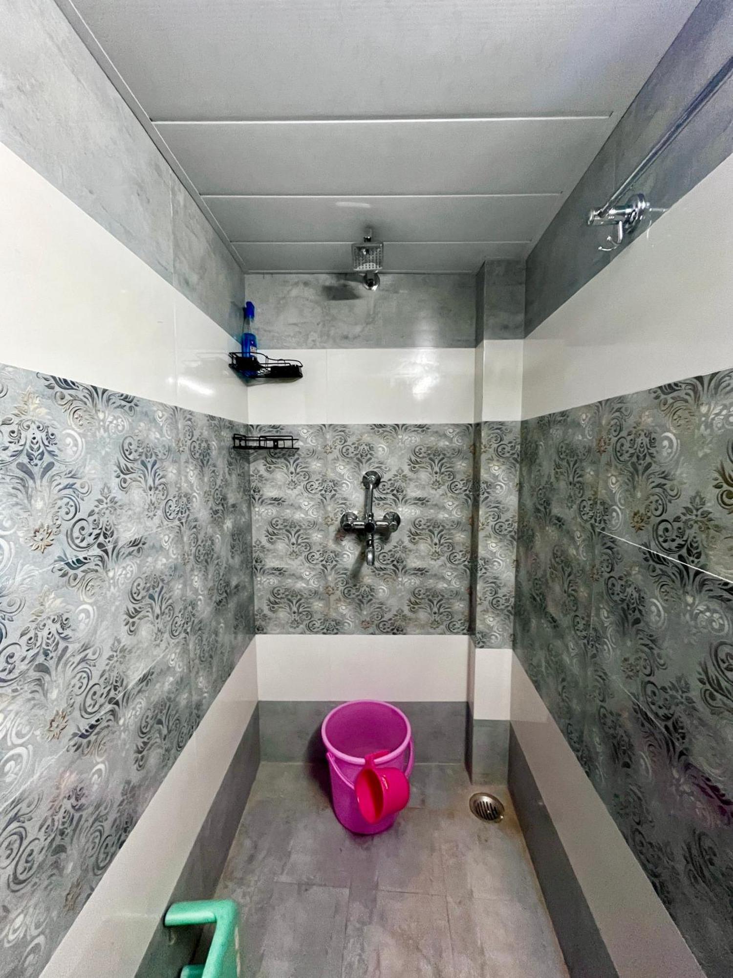 Trilok Residency - Dashashwamedh Варанаси Экстерьер фото