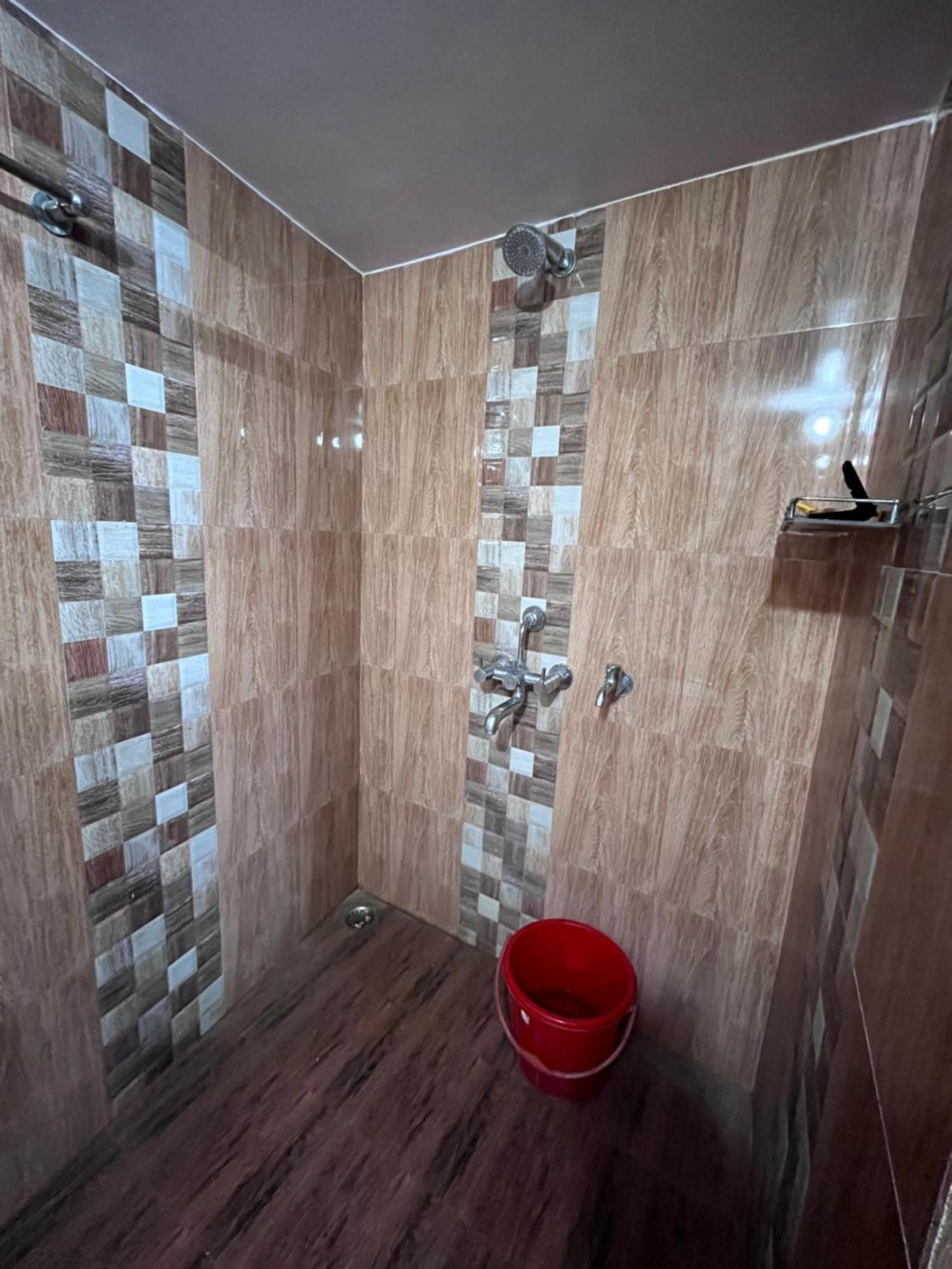 Trilok Residency - Dashashwamedh Варанаси Экстерьер фото